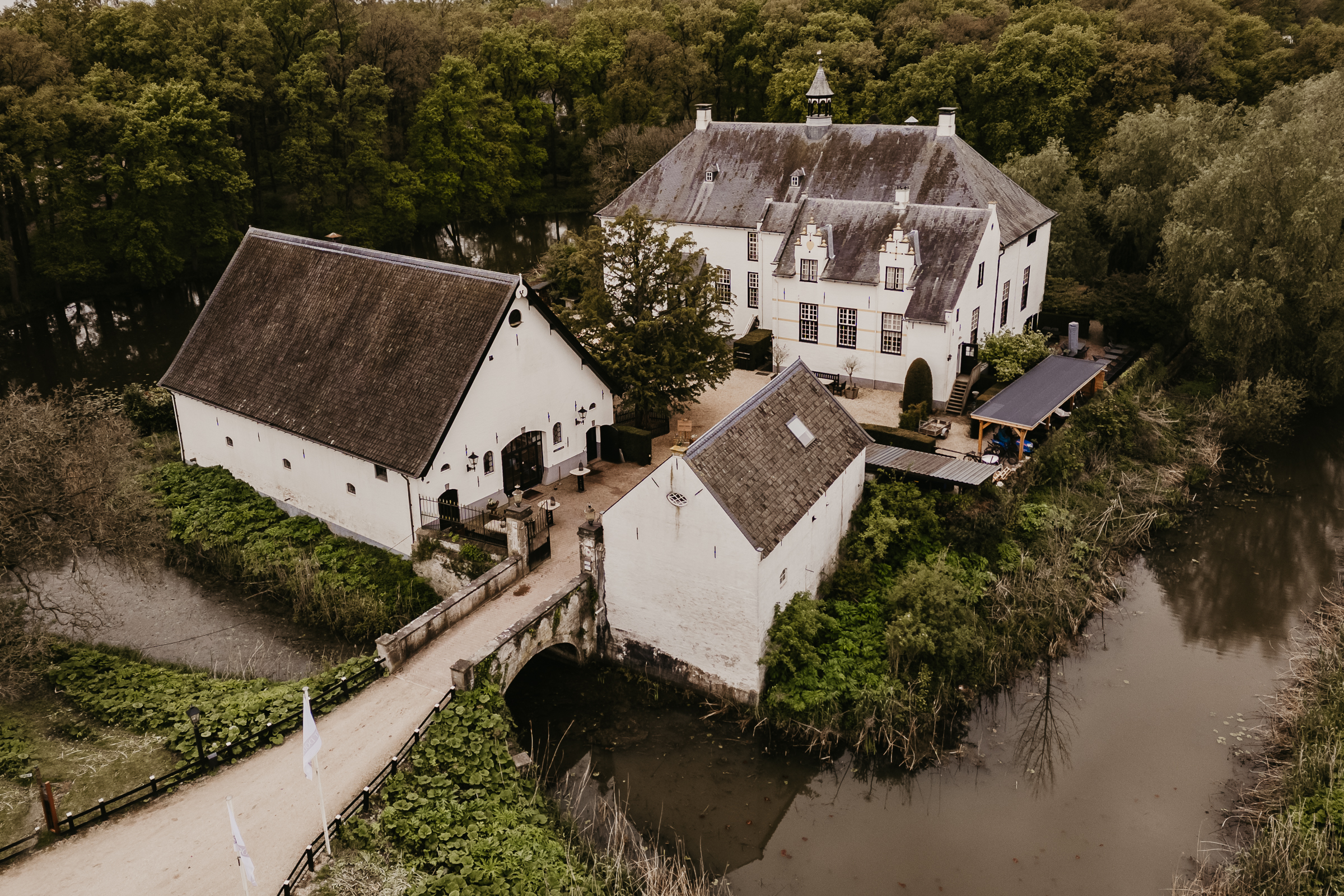 drone foto van slot doddendael gemaakt door Yvonne Glaser